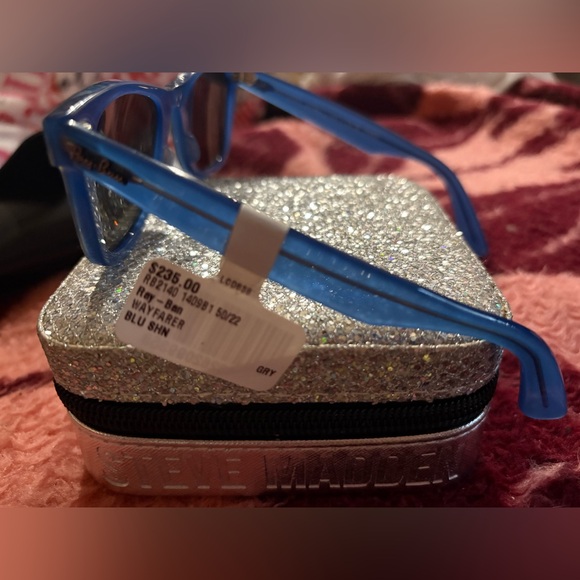 Ray-Ban Blue Unisex brand new Sunglasses - Picture 7 of 16